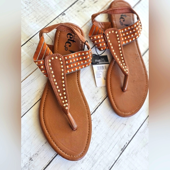 LOT of 3 Pairs Sandals Like New & New Tan Studded Orange Blue Denim Shoes 6/7 - Picture 2 of 16